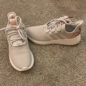 Adidas tennis shoes